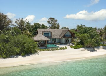 1_Beach_Retreat_With_Pool_aerial – Kopie