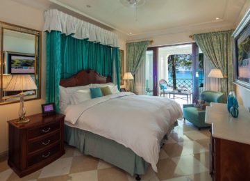 Luxus Schlafzimmer mit Blick auf den Ozean ©Sandy Lane Hotel