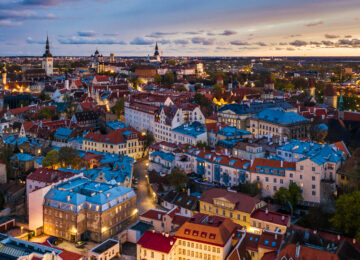 253855-tallinn-old-town