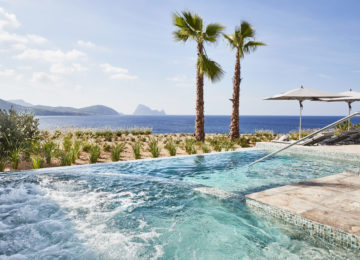 Pure Seven Luxus Spa & Fitness Terrace Jacuzzi ©7Pines Resort Ibiza