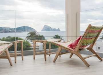 Laguna Suite Terrasse mit Blick auf Es Vedra und das Meer ©7Pines Resort Ibiza