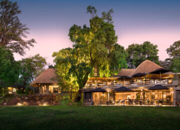 7anantarastanley–livingstonevictoria-fallshotelhotel-view1920x1037