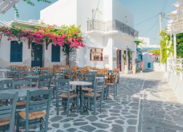 Cafe in Antiparos©The Rooster Wellness & Lifestyle Resort