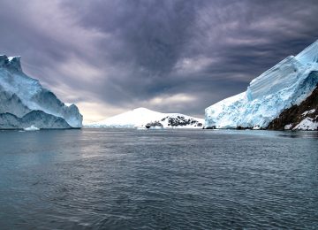 Austral1_Iceberg_Canal Lemaire_Antarctique©StudioPONANT-Clement Louineau