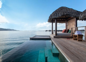 Pool ©Four Seasons Resort Bora Bora