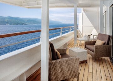 CRYSTAL_SYMPHONY_JUNIOR_CRYSTAL_PENTHOUSE_SUITE_ROOM_9001_04