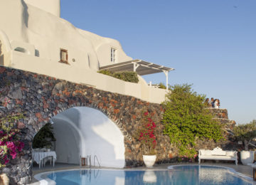 Pool ©Canaves Oia Suites