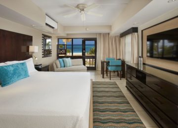 Luxus Zimmer mit Blick auf den Ozean ©Bucuti & Tara Beach Resort