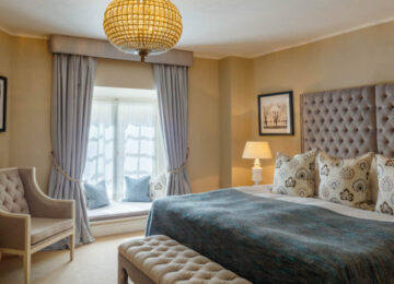 Executive-Queen-1-700×472