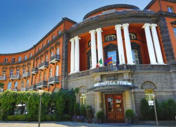 Grand Hotel Yerevan - Small Luxury Hotels of the World (2)
