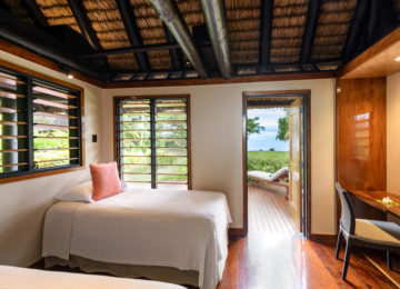 Luxus Schlafzimmer mit Blick auf den Ozean ©Jean-Michel Cousteau Resort Fiji