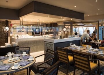 Luxury cruise ship Crystal Serenity (16)