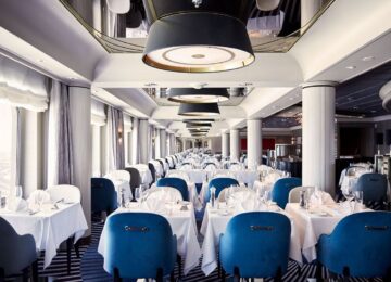 Luxury cruise ship Crystal Serenity (25)