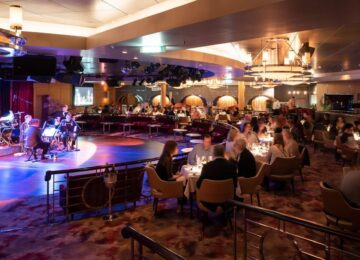 Luxury cruise ship Crystal Serenity (9)