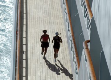 Luxury cruise ship Crystal Serenity1 (3)