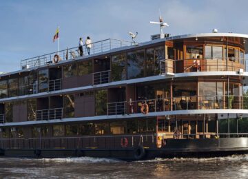 Manatee Amazon Explorer (1)