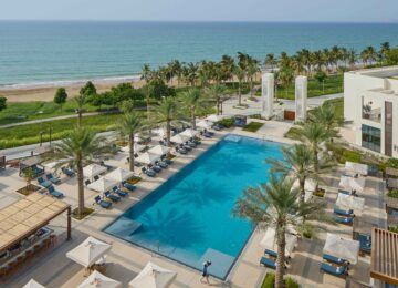Mandarin Oriental, Muscat_Pool_Day-min