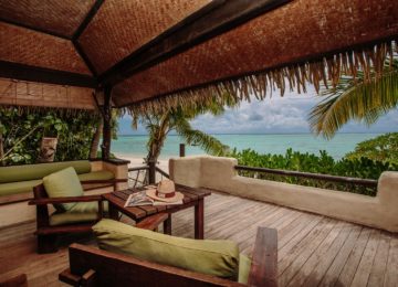 Terrasse mit Blick auf den Ozean ©Pacific Resort Aitutaki
