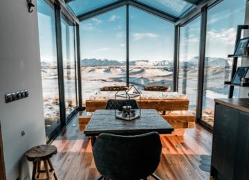 Panorama Glass Lodge Interior©Island