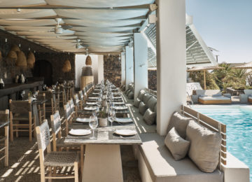 Pergola Restaurant©Vedema, a Luxury Collection Resort, Santorin