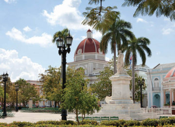 Plaza Jose Marti Cienfuegous © Cubanisches FVA Deutschland