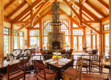 Restaurant©Cathedral Mountain Lodge