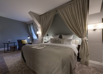 ©WEISSENHAUS Private Nature Luxury Resort Schloss Zimmer