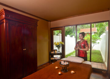 SetthaPalace Laos (8)