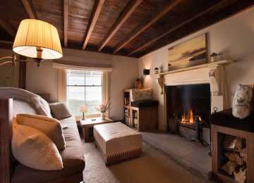 Shepherds Cottage Lounge © Annandale Hotel