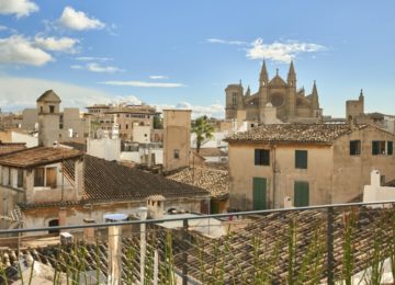 Blick von der Terrasse Kathedrale von Palma©Can Bordoy Grand House & Garden, Mallorca