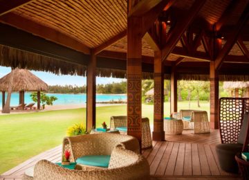 Bar ©The St. Regis Bora Bora Resort