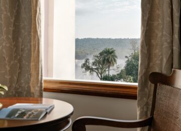 cat-acc-deluxe-falls-view-twin-room03