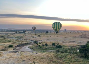 hot-air-balloon-safari-wayo-serengeti-green-camp-the-serengeti-tanzania