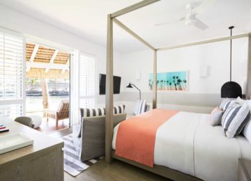 Luxus Schlafzimmer mit Blick auf den Ozean ©LUX* Grand Gaube Resort & Villas