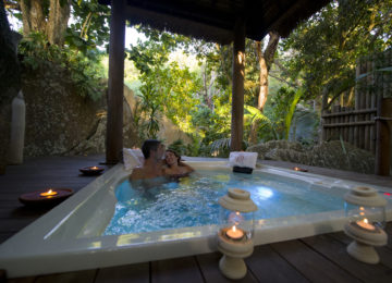 orangeraie_villa-de-charme-elegance_whirlpool©Le Domaine de L’Orangeraie Resort & Spa, La Digue, Seychellen