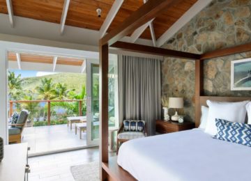 Luxury bedroom ©Rosewood Little Dix Bay