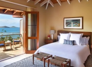 Luxury bedroom with views of the ocean ©Rosewood Little Dix Bay
