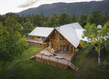 Winterlake Lodge, Exterior