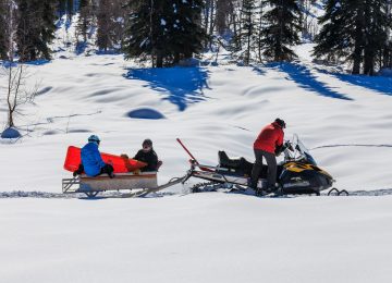 ©Winterlake Lodge, Snowmobile
